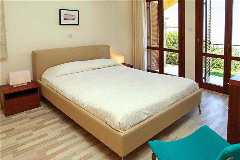 Bedroom in Apartment Theseus Village CD03, Aphrodite Hills