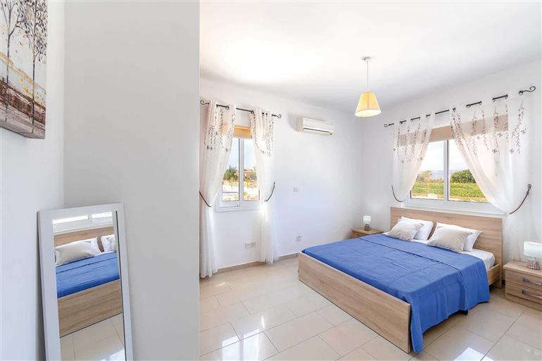 Bedroom in Lemon Tree Villa, Latchi