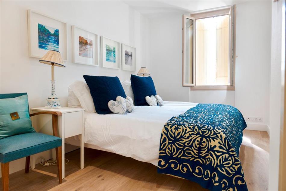 Bedroom in Petite Shambhala, France