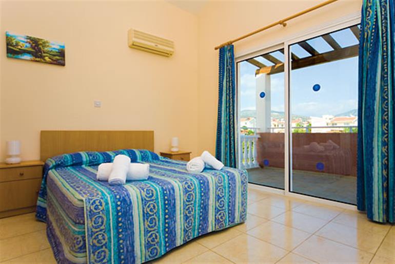 Bedroom in Queens Paradise 6, Coral Bay