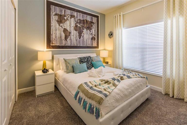 Bedroom in Villa Gatsby Drive, Storey Lakes