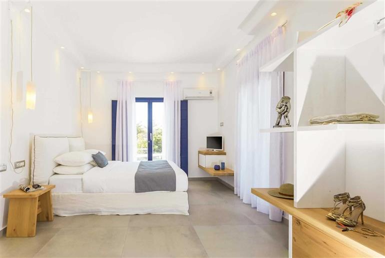 Bedroom in Villa Gialos Country Oasis, Firostefani, Santorini