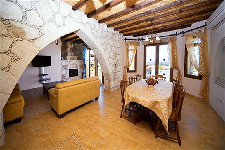 Dining room at Stavroulla, Argaka