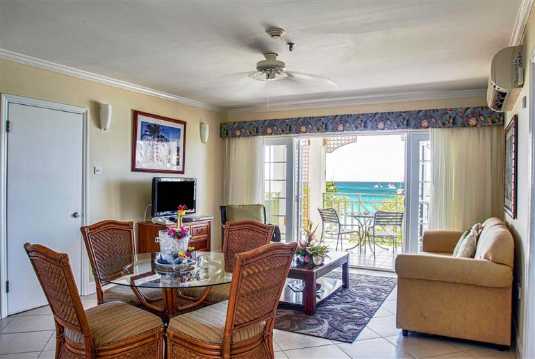 Living room in Apartment Bay Gardens Pool View II, Rodney Bay, St. Lucia