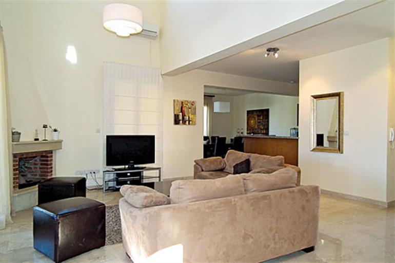 Living room in Aphrodite Hills Superior 86, Aphrodite Hills