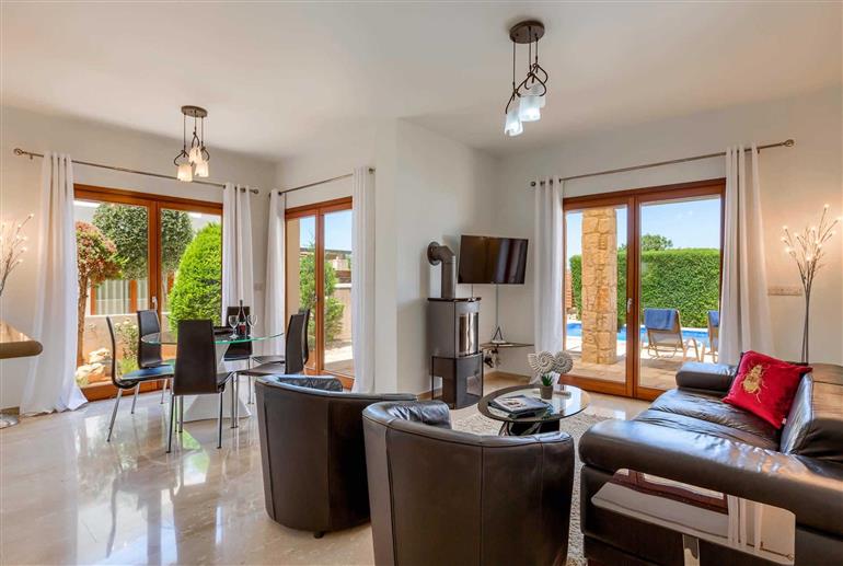Living room in Villa Hestiades Green Junior 17, Aphrodite Hills