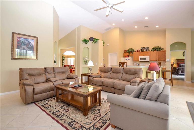 Living room in Villa Violett, Highlands Reserve