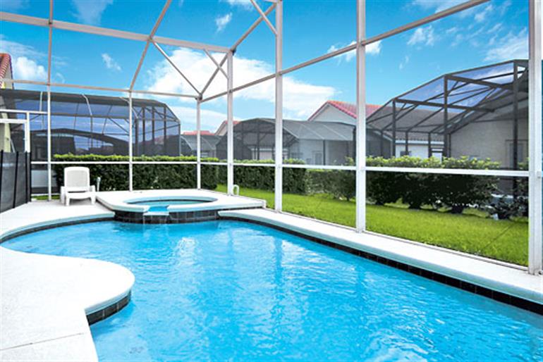 Swimming pool at Portofino Executive, Tuscan Hills Orlando - Florida