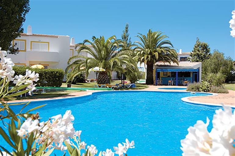 Quinta do Paraiso apartment I (Ref 3707) in Portugal Villas in