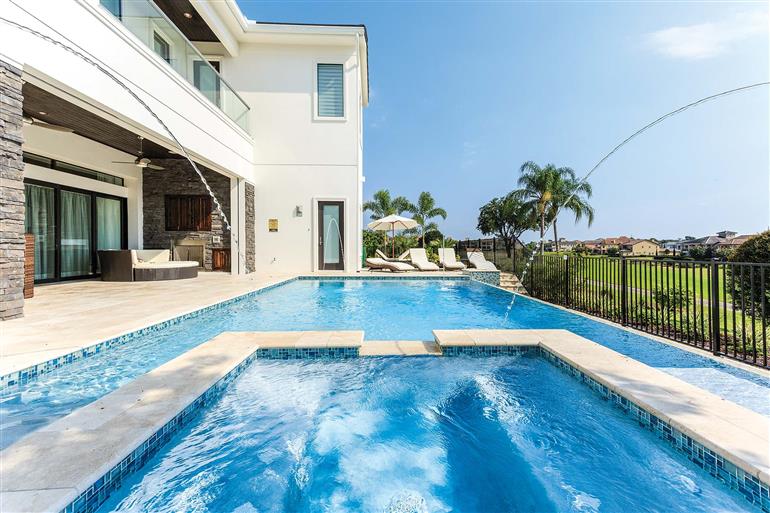 Swimming pool at Villa 325 Muirfield Loop, Reunion Resort