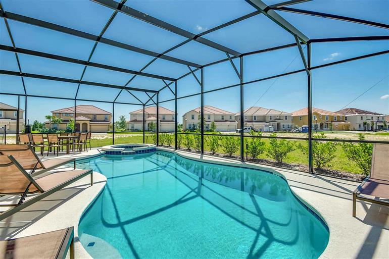 Swimming pool at Villa Kennedy, Solterra Resort, Orlando - Florida