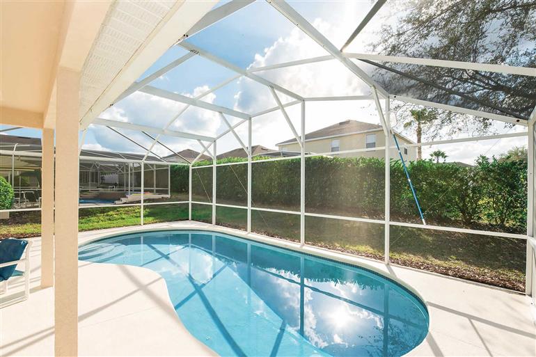 Swimming pool at Villa Serenity, Hampton Lakes