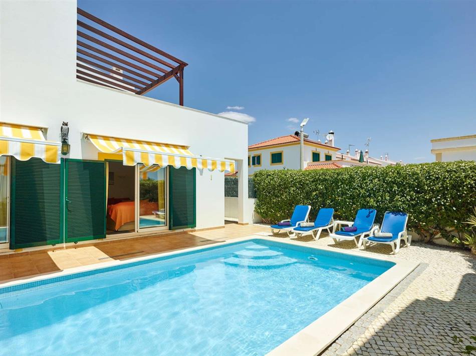 The swimming pool at Casa Branca in Eastern Algarve, Portugal